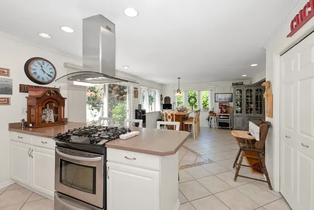 $649,999 | 9201 175th Street, Tinley Park, IL 60487