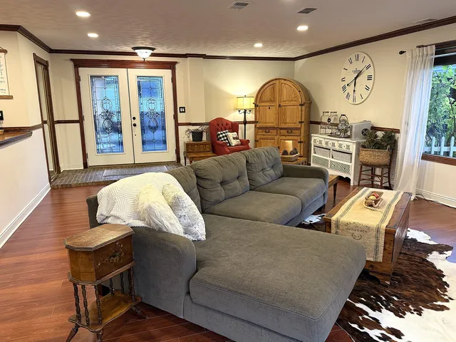 $649,999 | 9201 175th Street, Tinley Park, IL 60487