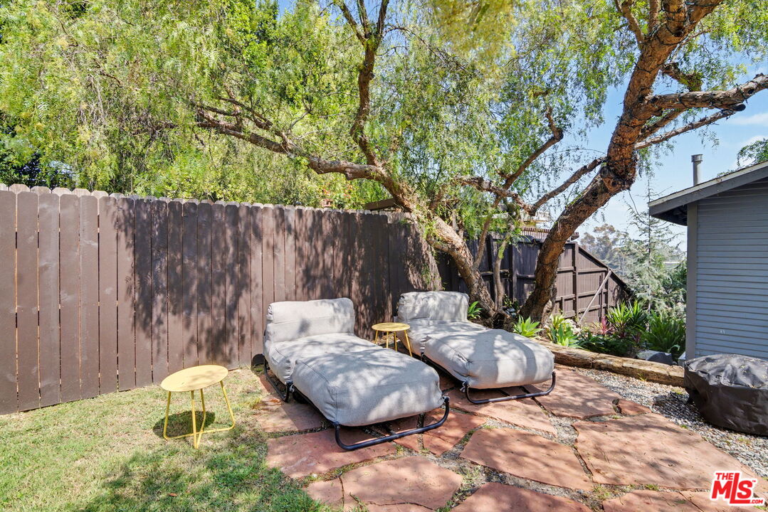 2449 Riverside Place Los Angeles, CA 90039 - Photo 37 of 42