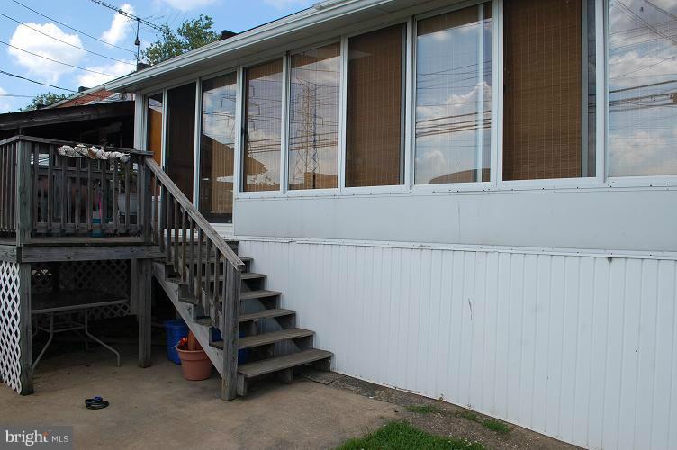 2854 Plainfield Road Baltimore, MD 21222 - Photo 6 of 18 Exterior (Rear)