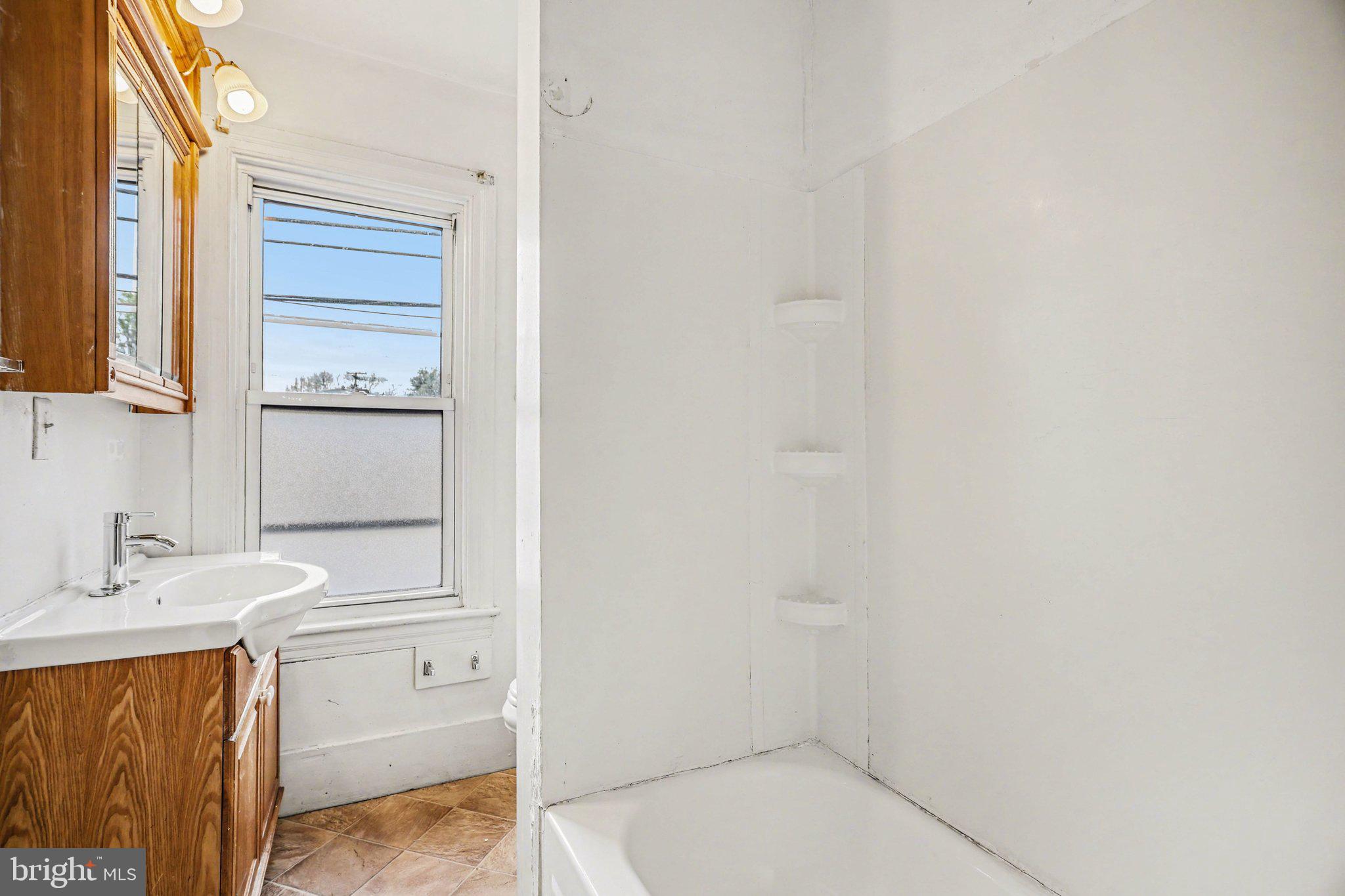 1269 East Philadelphia Street York, PA 17403 - Photo 9 of 18