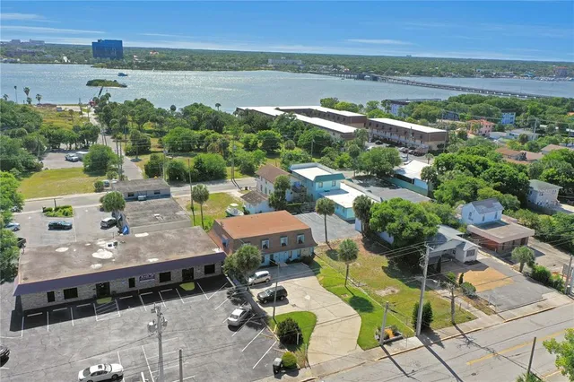 a view of an outdoor space with seating area