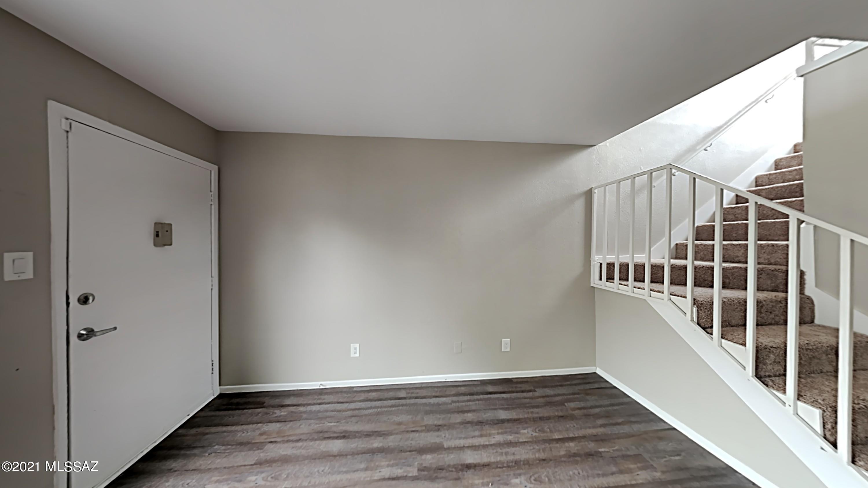 1600 North Wilmot Road Tucson, AZ 85712 - Photo 2 of 11