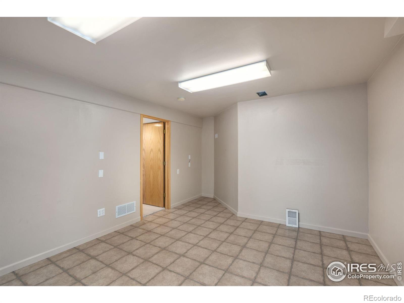 2656 Paddington Road Fort Collins, CO 80525 - Photo 44 of 50 a view of an empty room