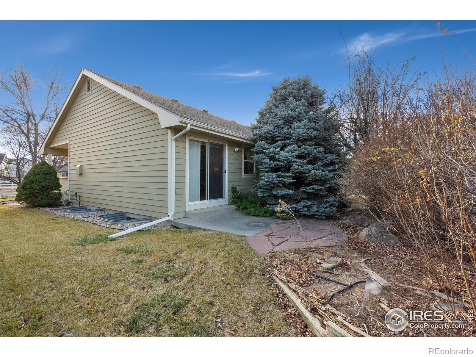 2656 Paddington Road Fort Collins, CO 80525 - Photo 46 of 50 a backyard of a house