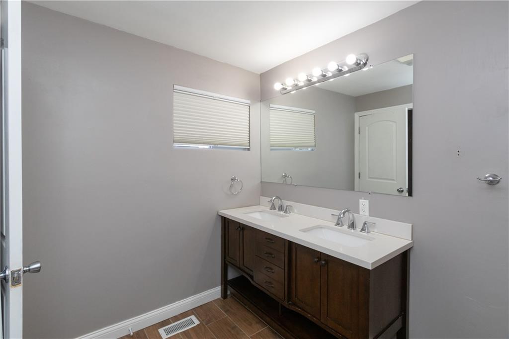 37 North Riley Avenue Indianapolis, IN 46201 - Photo 21 of 34 Gallery Image 21