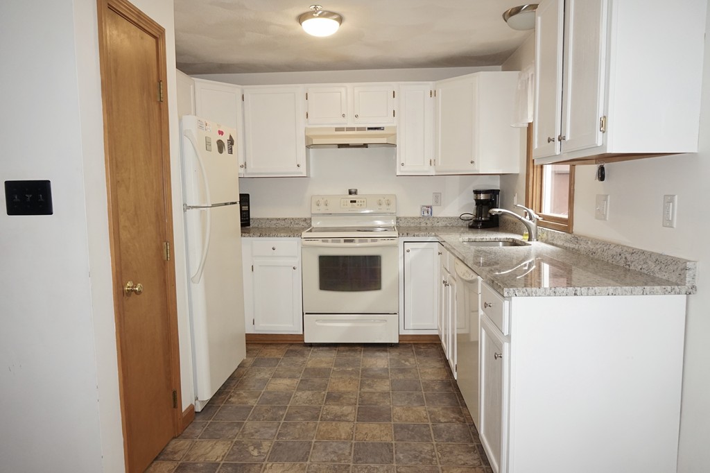 16 Milford Road, Unit 6 Grafton, MA 01560 - Photo 2 of 11 Gallery Image 2