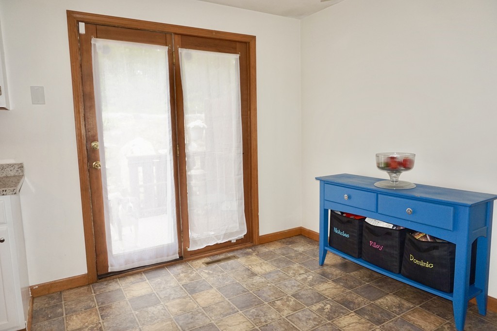 16 Milford Road, Unit 6 Grafton, MA 01560 - Photo 5 of 11 Gallery Image 5
