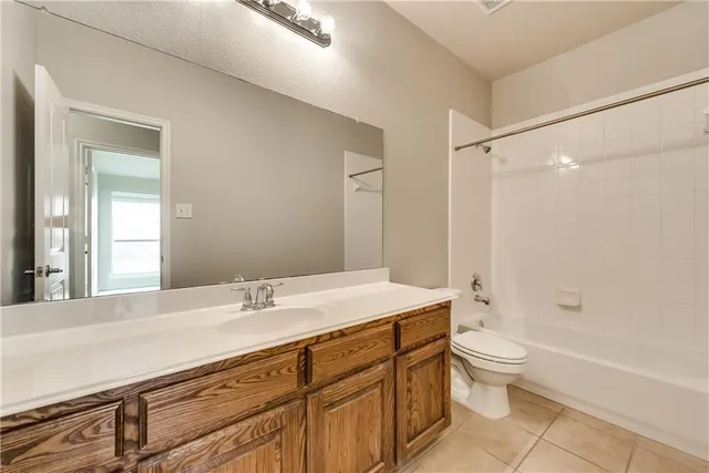 $2,400 | 10213 Canyon Lake, McKinney, TX 75072