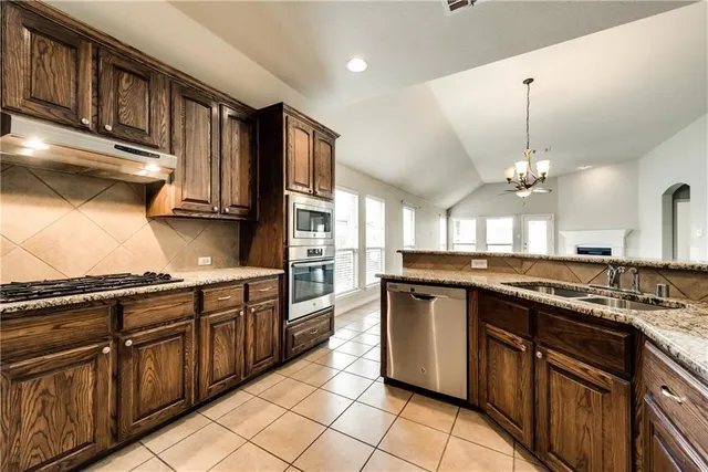 $2,400 | 10213 Canyon Lake, McKinney, TX 75072