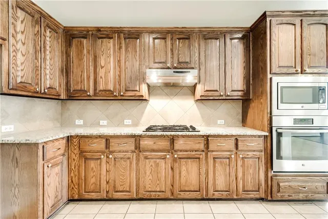 $2,400 | 10213 Canyon Lake, McKinney, TX 75072