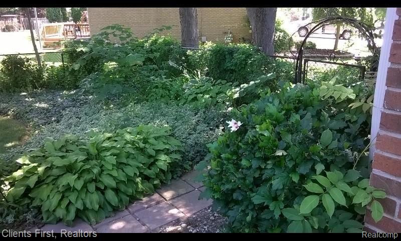 46823 Doubletree Road Canton, MI 48187 - Photo 57 of 74 SUMMER VIEW