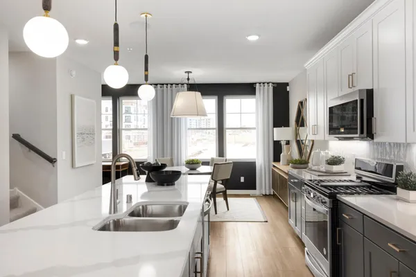 $627,480 | 849 South Mount Curve Boulevard, St. Paul, MN 55116