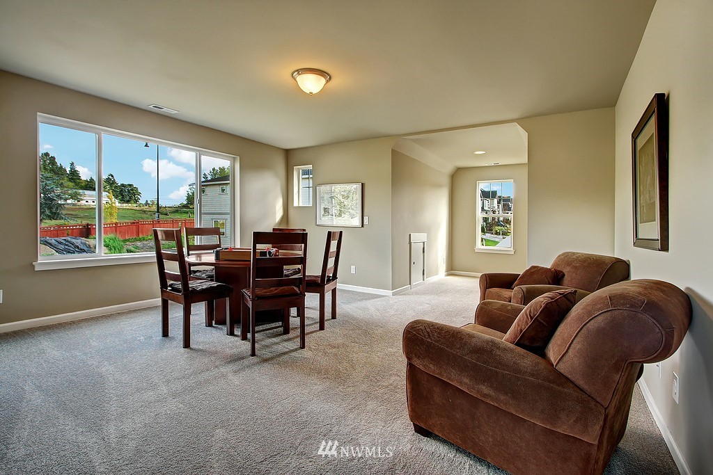 771 Mount Baker Avenue Northeast Renton, WA 98059 - Photo 14 of 25