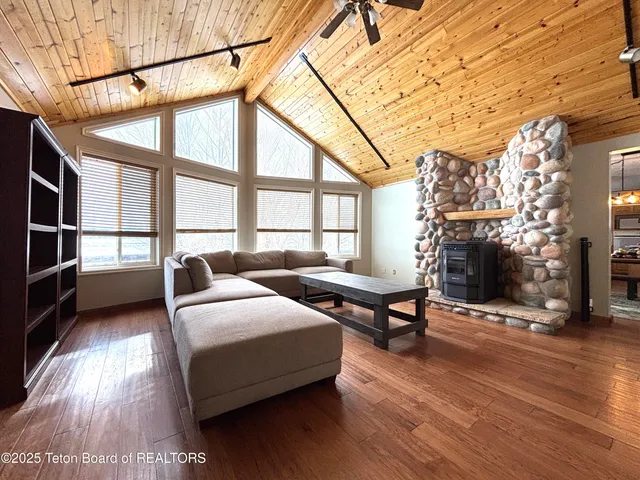 $950,000 | 367 Sunny Meadow Court, Afton, WY 83110