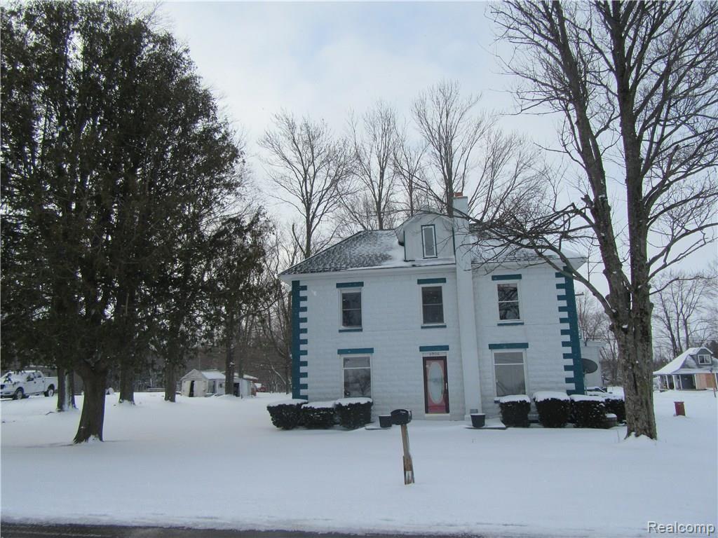 4904 Main Street Applegate, MI 48401 - Photo 2 of 39 IMG_7274.JPG