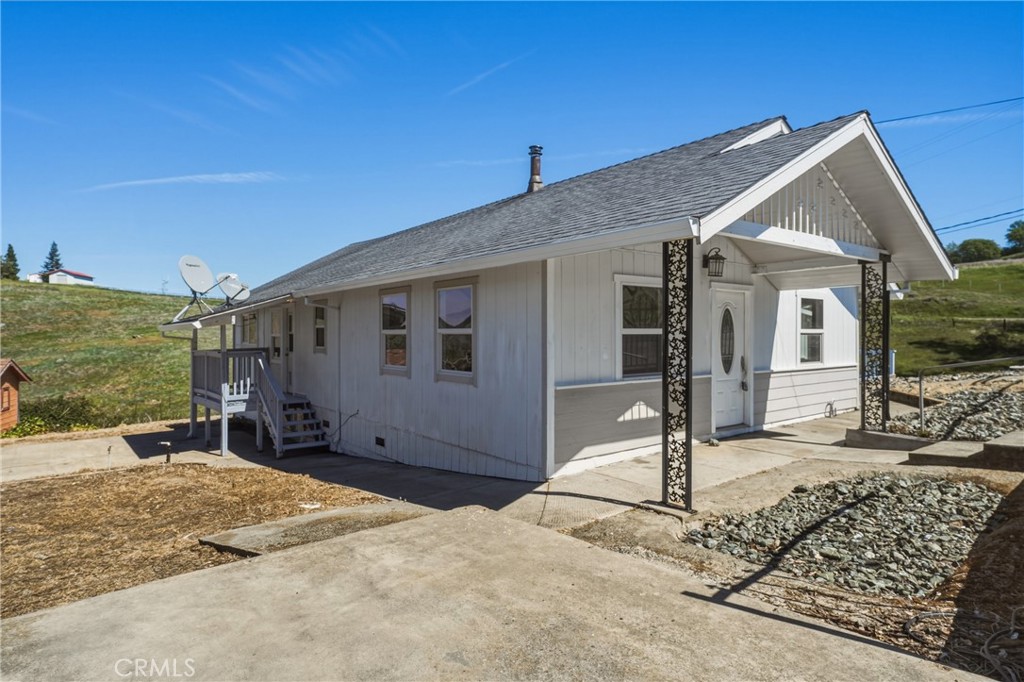 4629 Hill Road Lakeport, CA 95453 - Photo 3 of 69 a view of a house with a patio