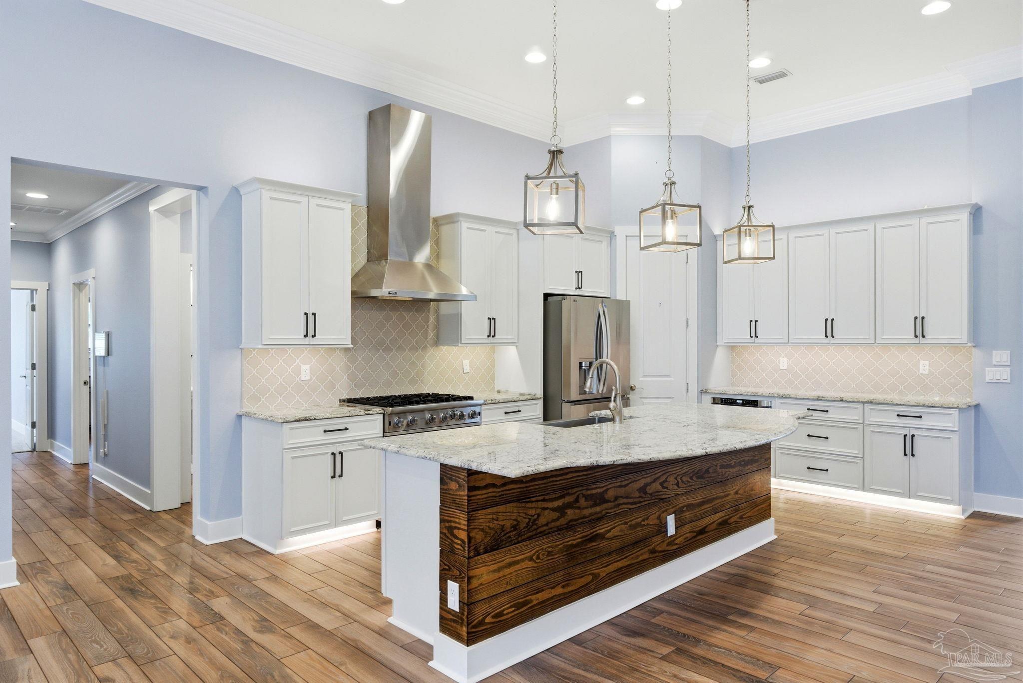 2018 Rambling Oaks Drive Cantonment, FL 32533 - Photo 16 of 63