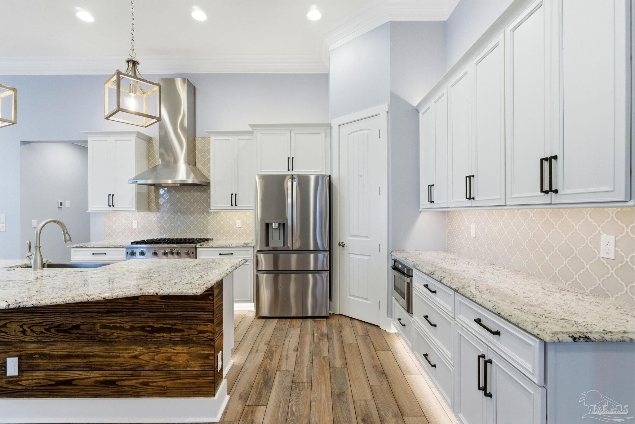 2018 Rambling Oaks Drive Cantonment, FL 32533 - Photo 18 of 63