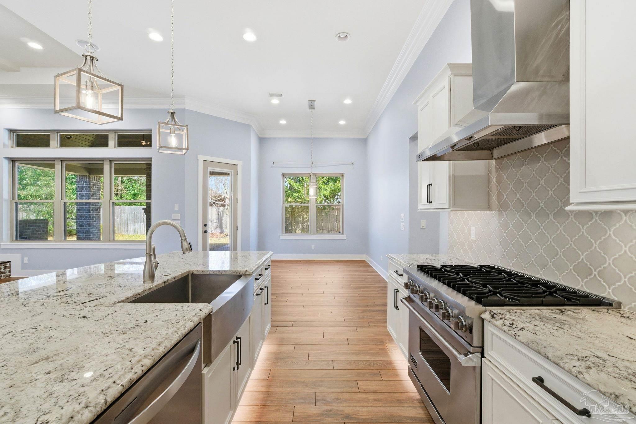 2018 Rambling Oaks Drive Cantonment, FL 32533 - Photo 20 of 63