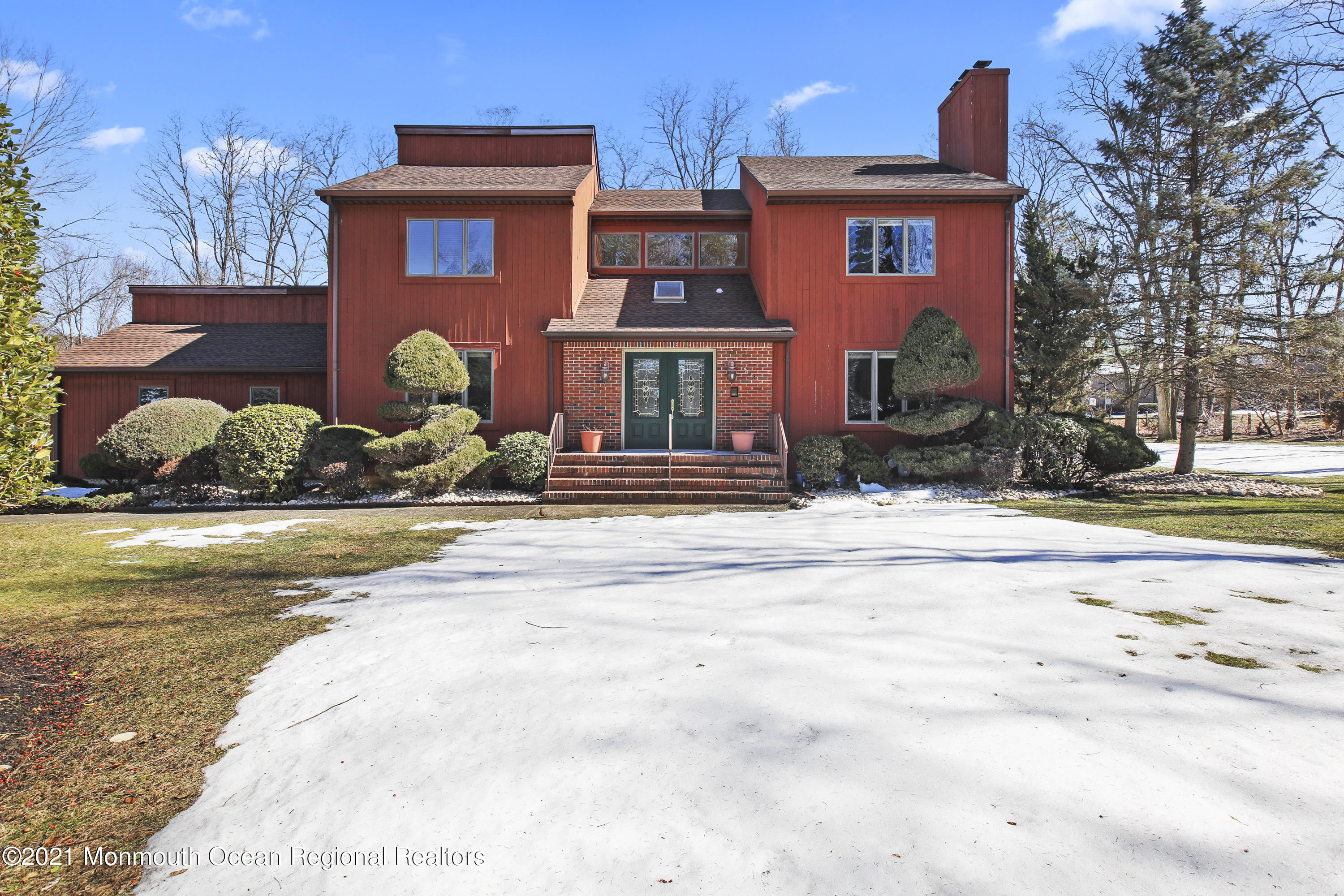 542 Line Road Holmdel, NJ 07733 - Photo 2 of 36 5W5A6240
