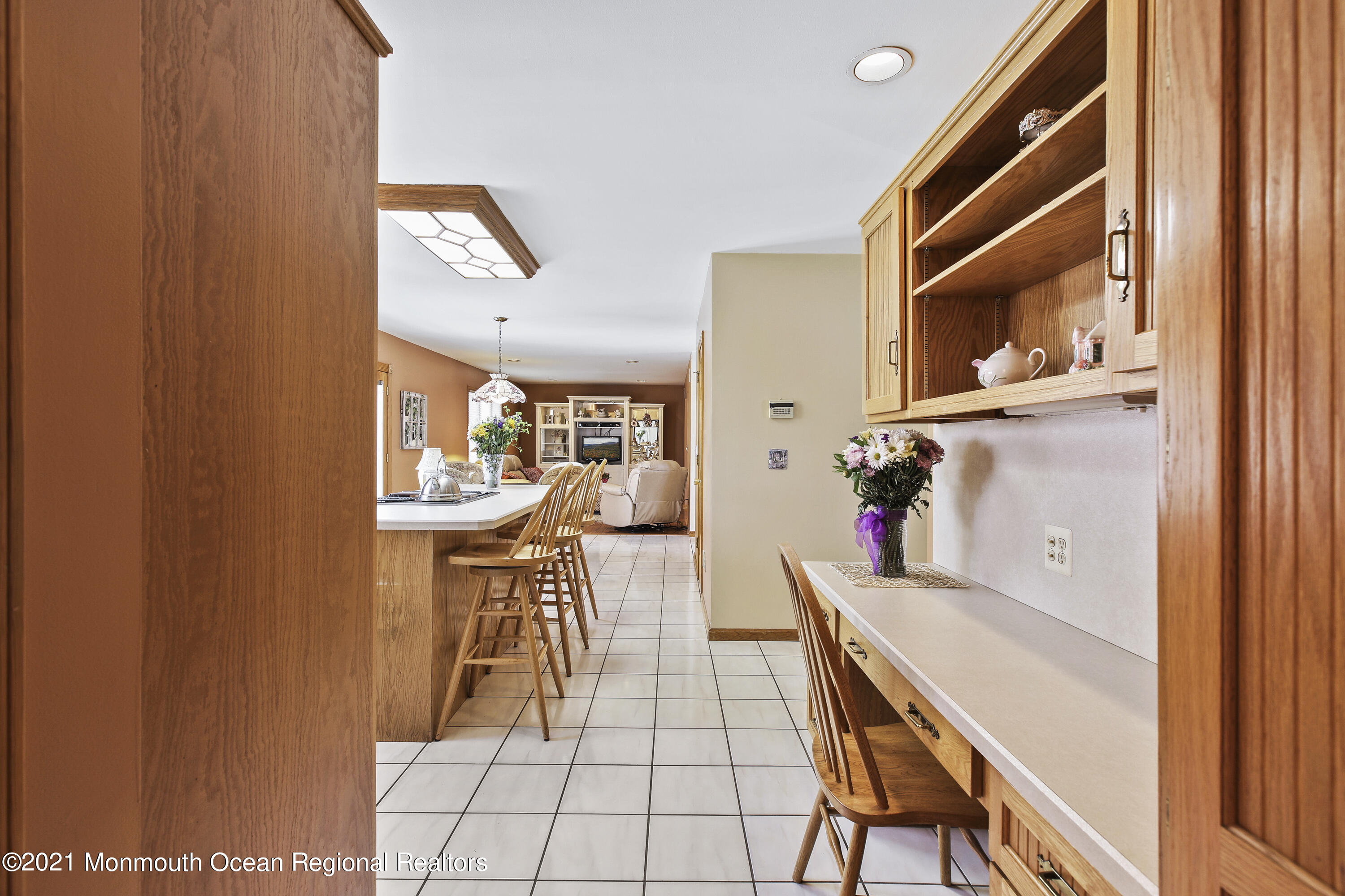 542 Line Road Holmdel, NJ 07733 - Photo 11 of 36 5W5A6381