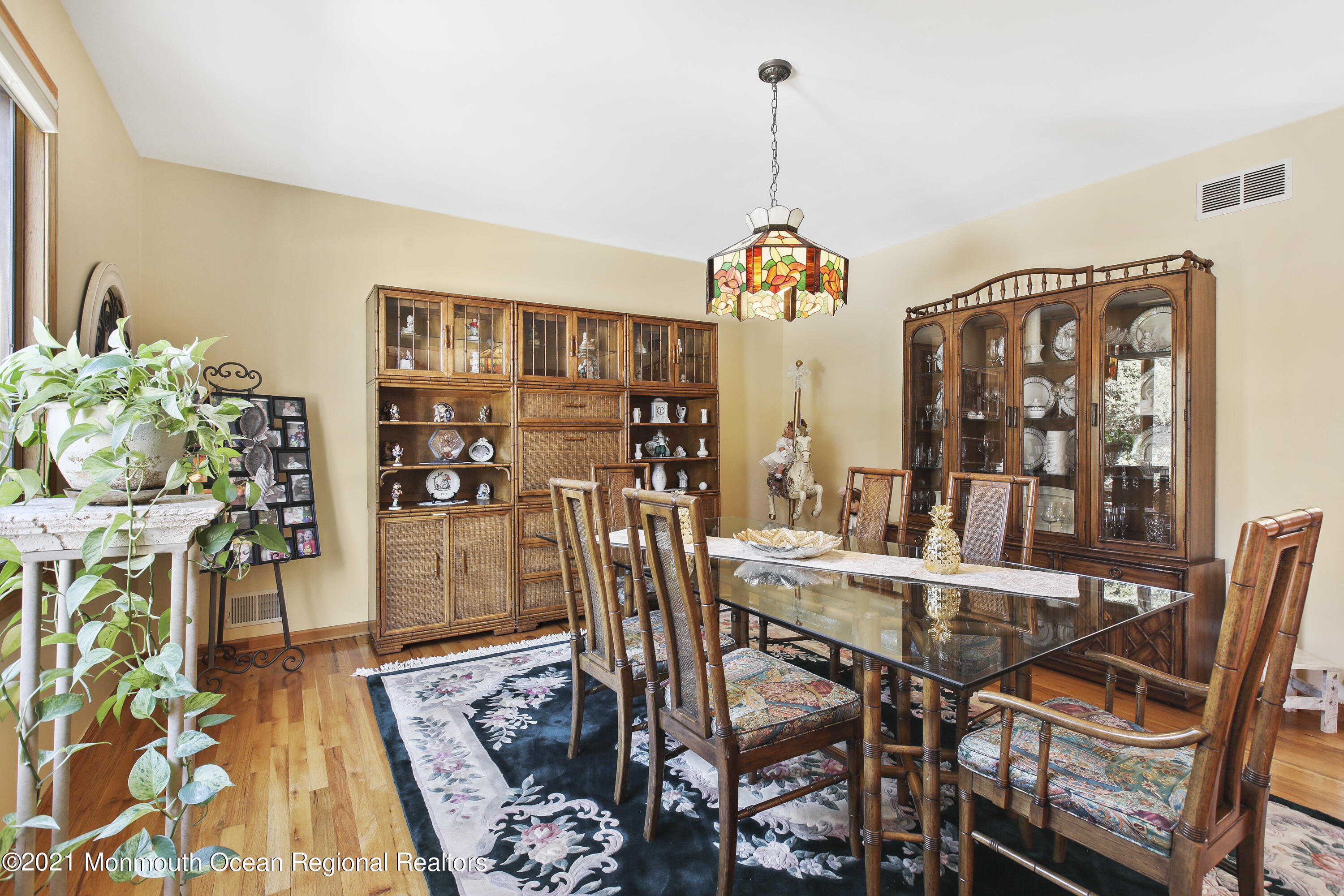 542 Line Road Holmdel, NJ 07733 - Photo 16 of 36 5W5A6330