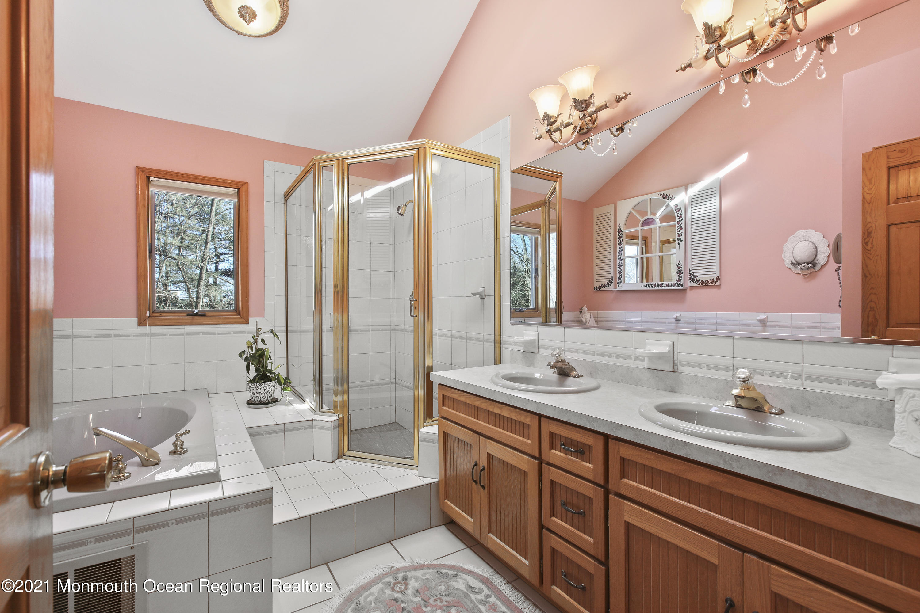 542 Line Road Holmdel, NJ 07733 - Photo 26 of 36 5W5A6450