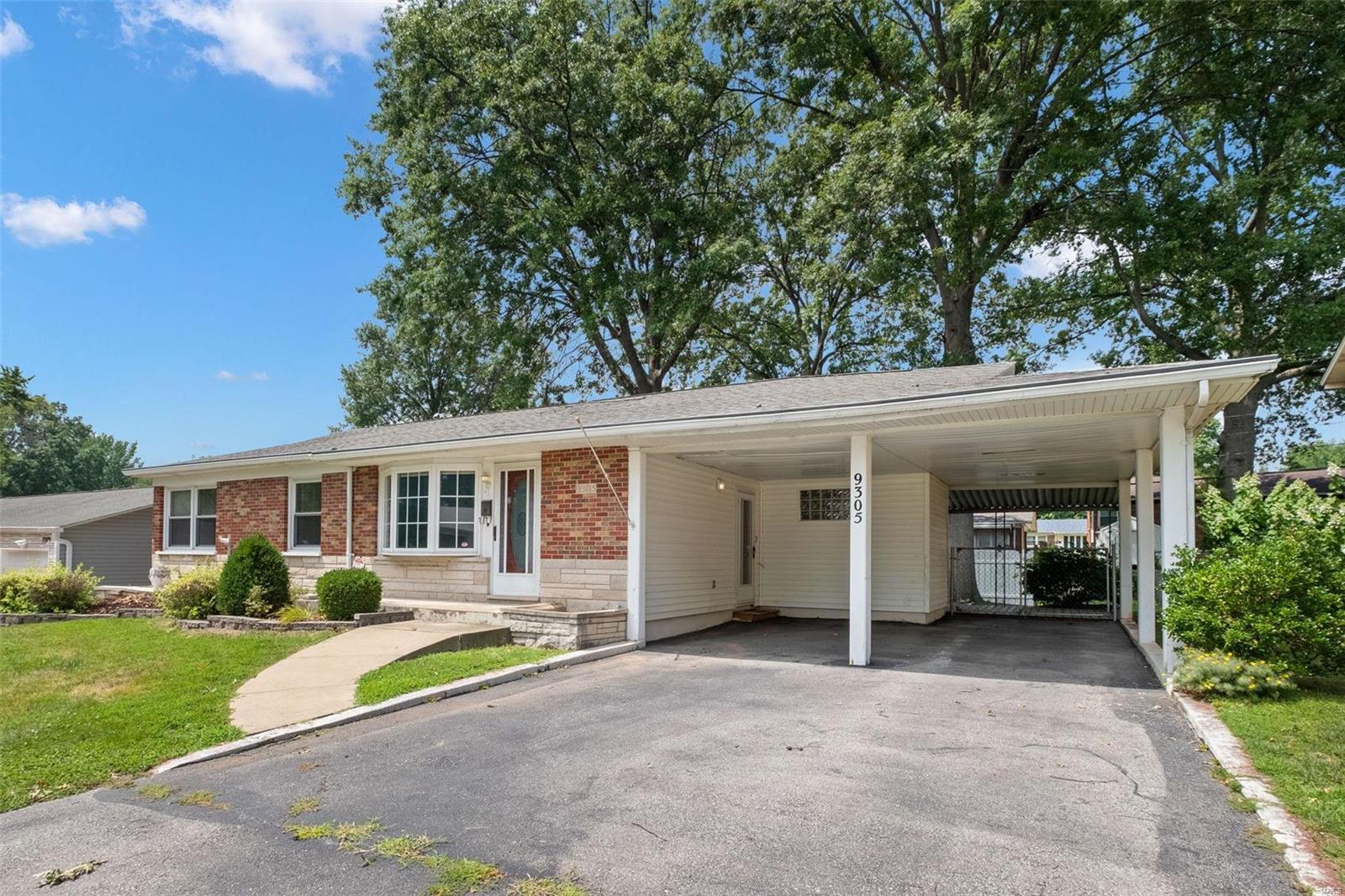 9305 Forman Road St. Louis, MO 63123 - Photo 3 of 30 Gallery Image 3