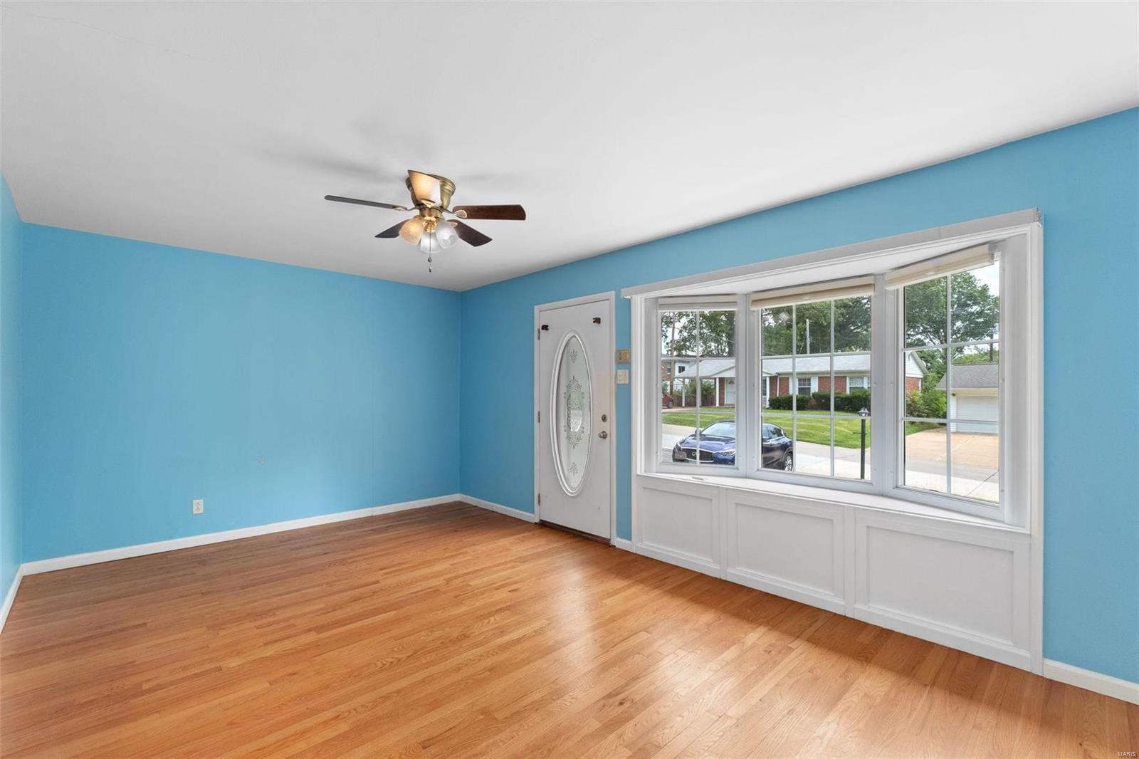9305 Forman Road St. Louis, MO 63123 - Photo 4 of 30 Gallery Image 4