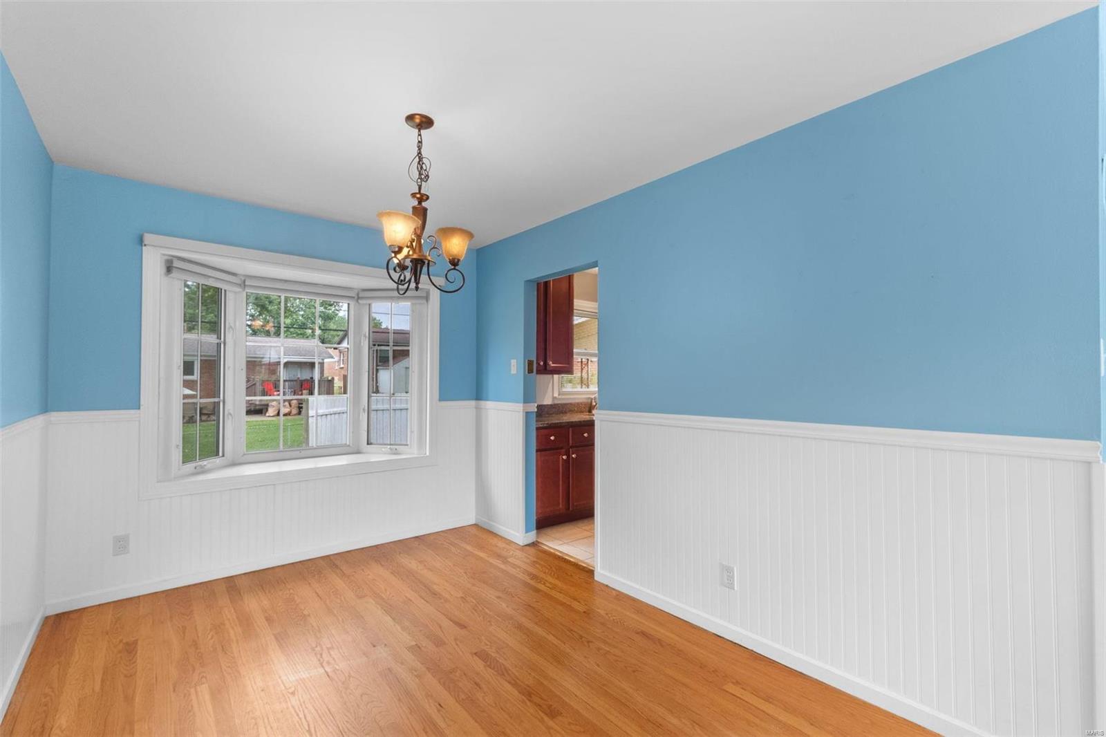 9305 Forman Road St. Louis, MO 63123 - Photo 7 of 30 Gallery Image 7