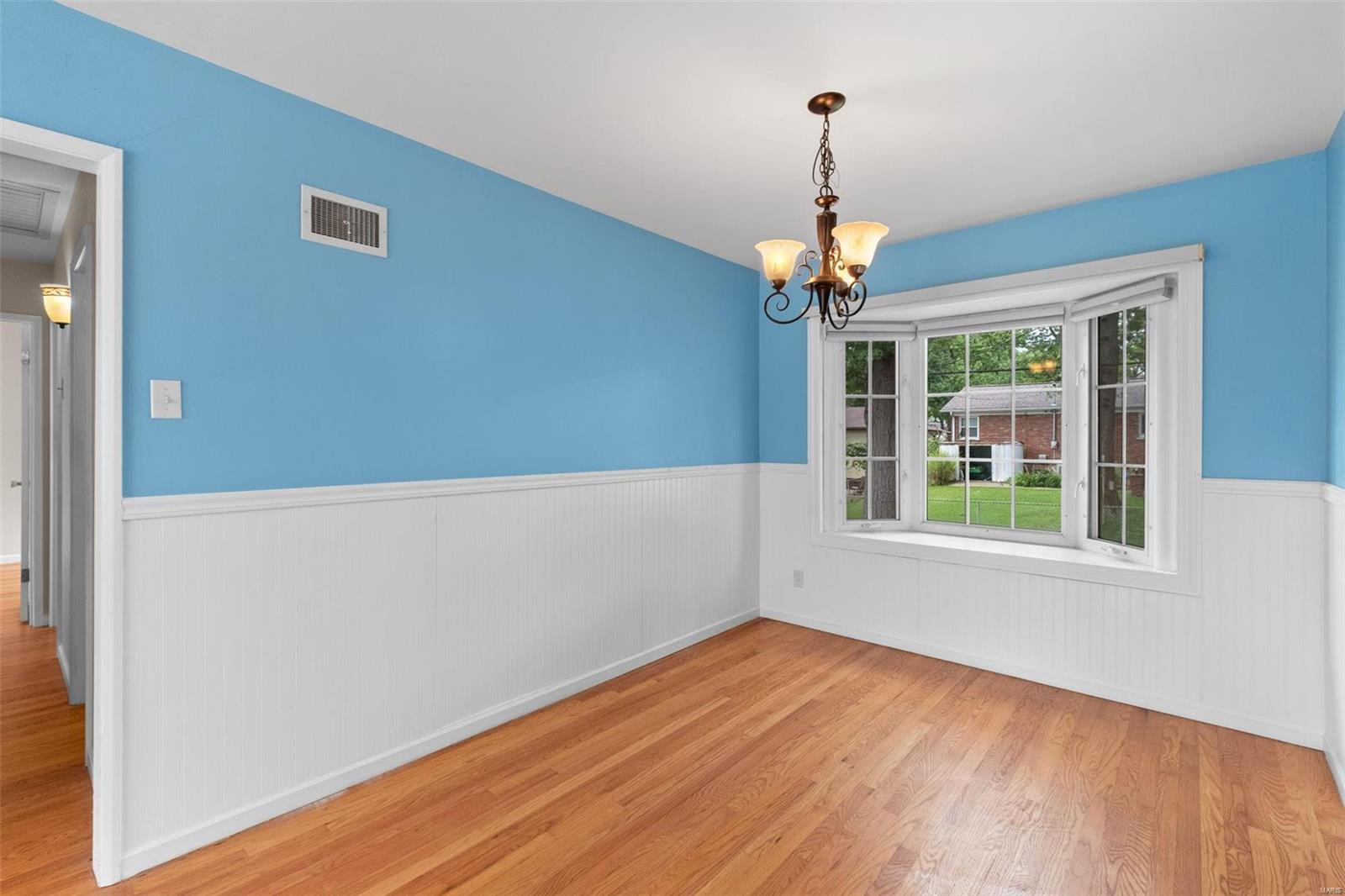 9305 Forman Road St. Louis, MO 63123 - Photo 8 of 30 Gallery Image 8