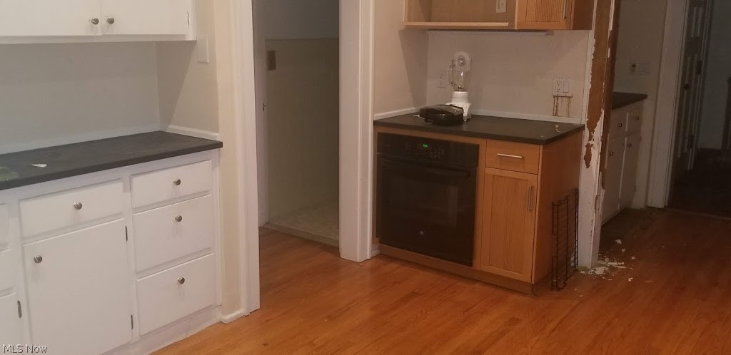 3070 Chadbourne Road Cleveland, OH 44120 - Photo 11 of 34