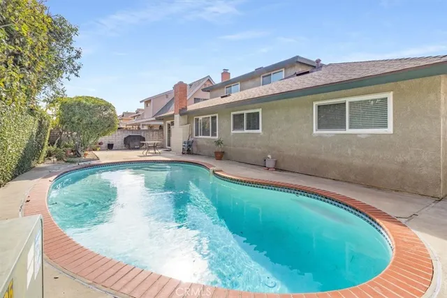 $1,399,000 | 2909 South Rita Way, Santa Ana, CA 92704