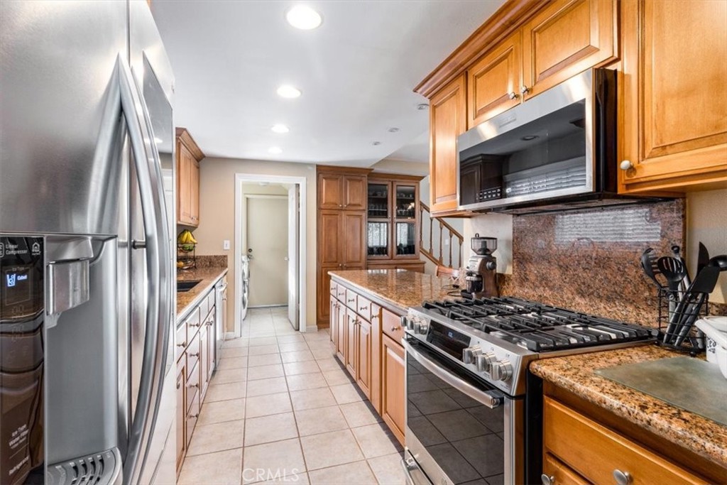 2909 South Rita Way Santa Ana, CA 92704 - Photo 10 of 47