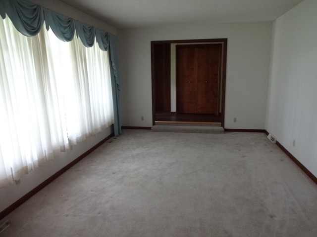 2066 North 3650th Road Serena, IL 60549 - Photo 8 of 22