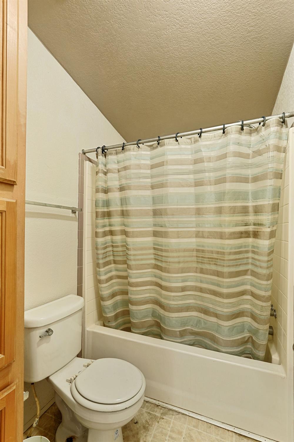 26001 Dustin Road Galt, CA 95632 - Photo 19 of 26 Jack and Jill bathroom