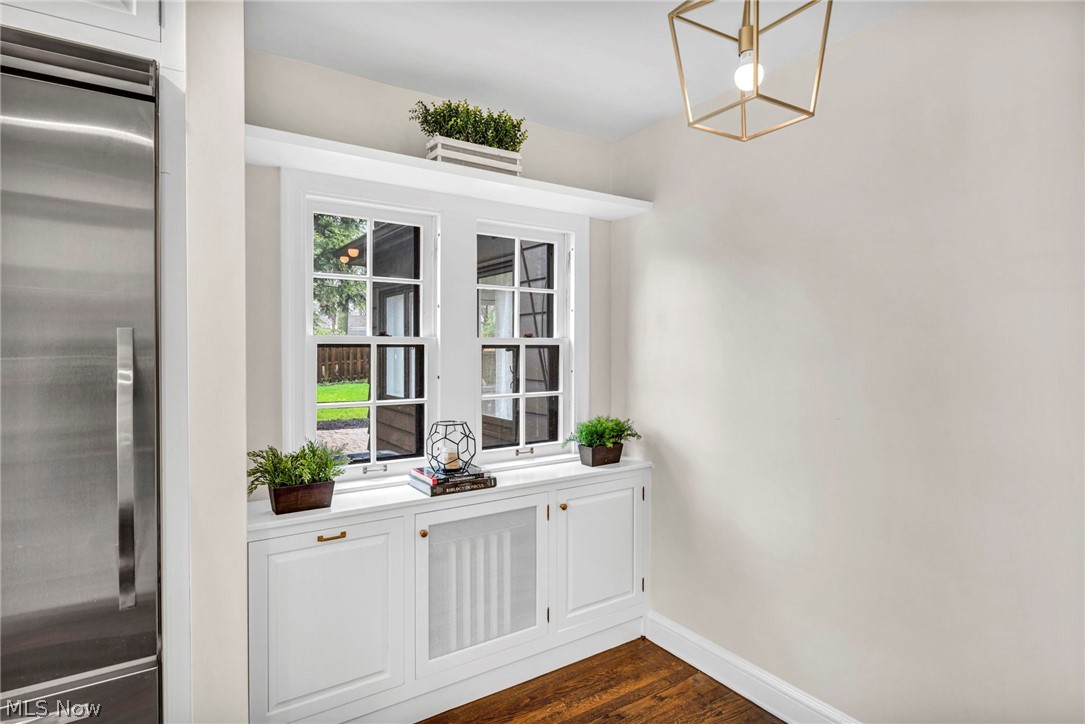 17409 Fernway Road Cleveland, OH 44120 - Photo 15 of 47 Gallery Image 15