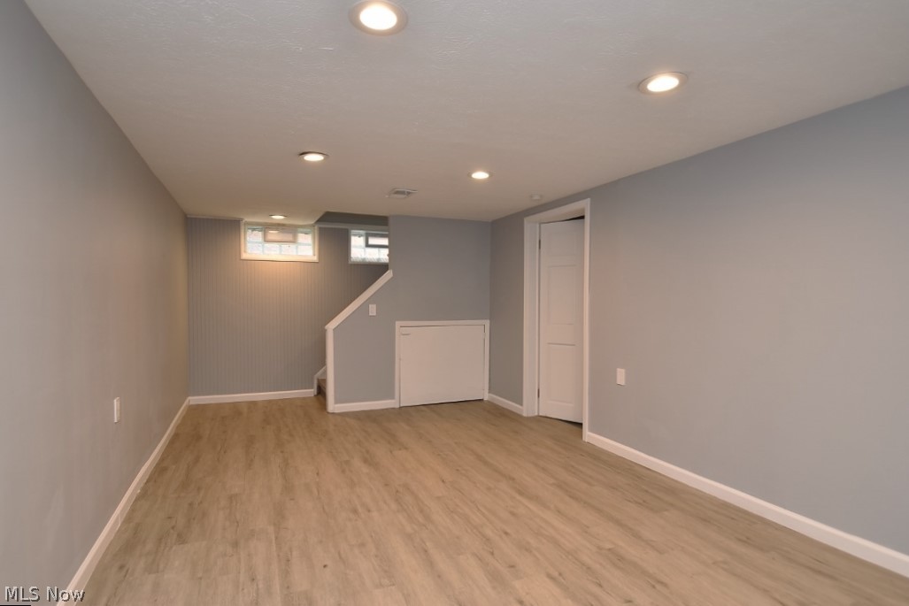 2496 Ashurst Road University Heights, OH 44118 - Photo 27 of 35
