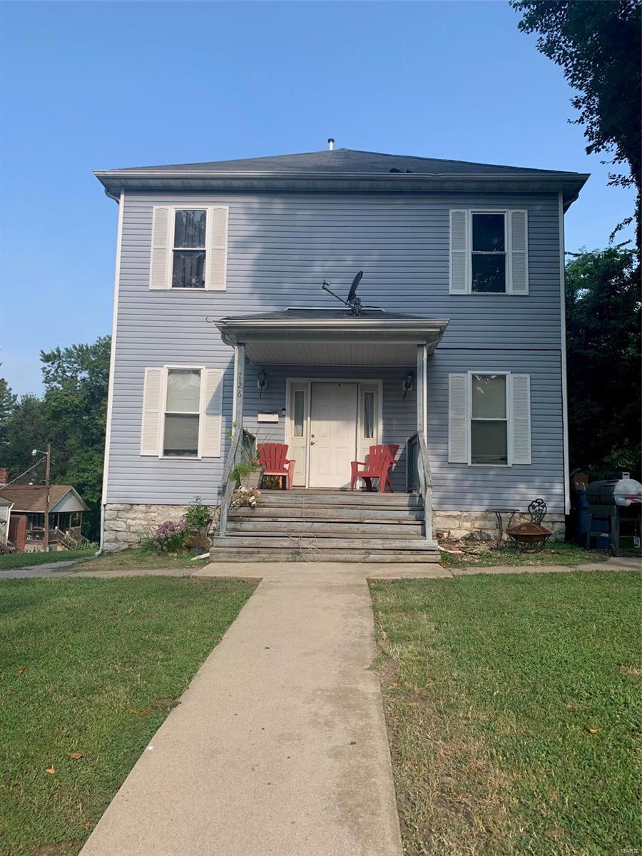 726 Spring Street Alton, IL 62002 - Photo 2 of 4 Gallery Image 2