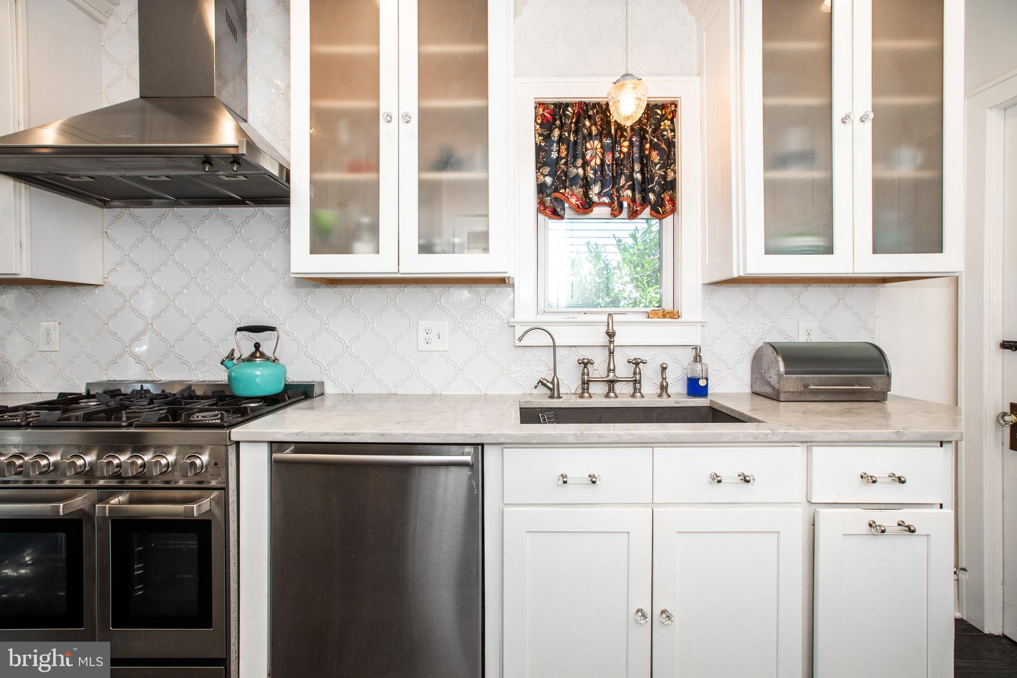 3019 Nottingham Way Hamilton, NJ 08619 - Photo 13 of 35