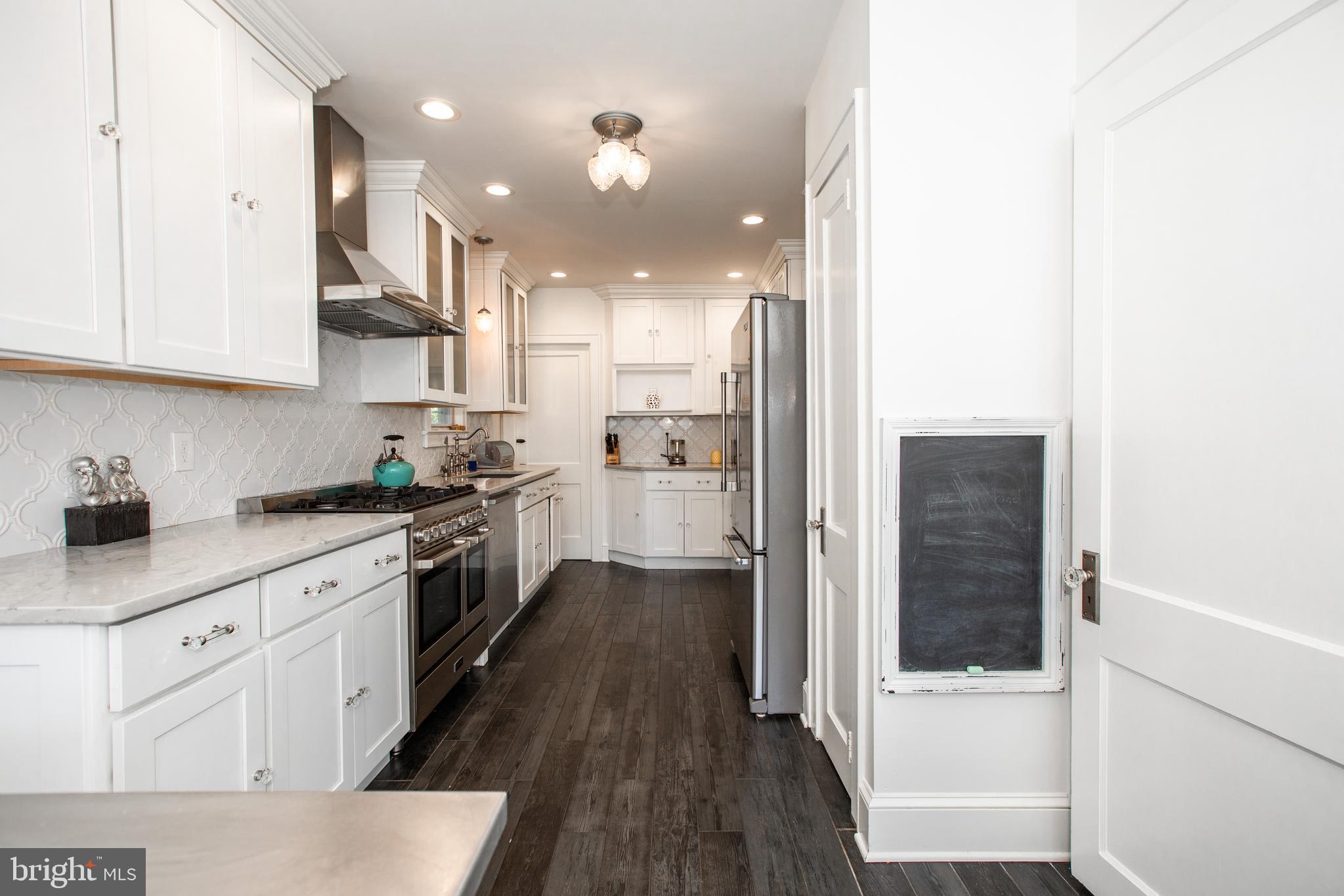 3019 Nottingham Way Hamilton, NJ 08619 - Photo 17 of 35