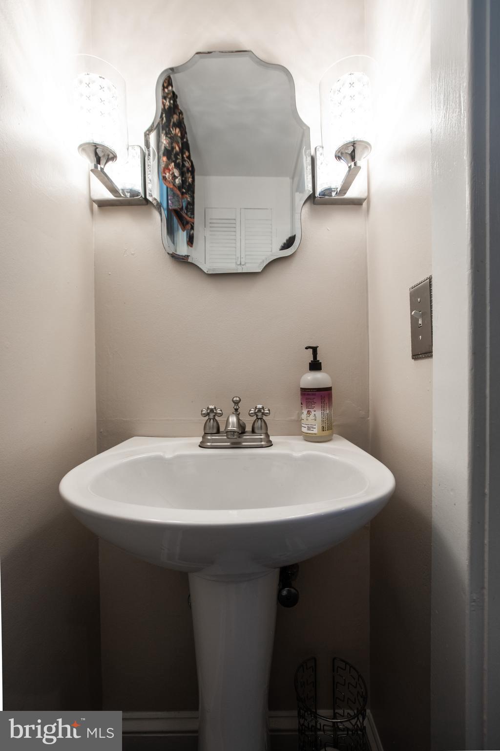 3019 Nottingham Way Hamilton, NJ 08619 - Photo 22 of 35