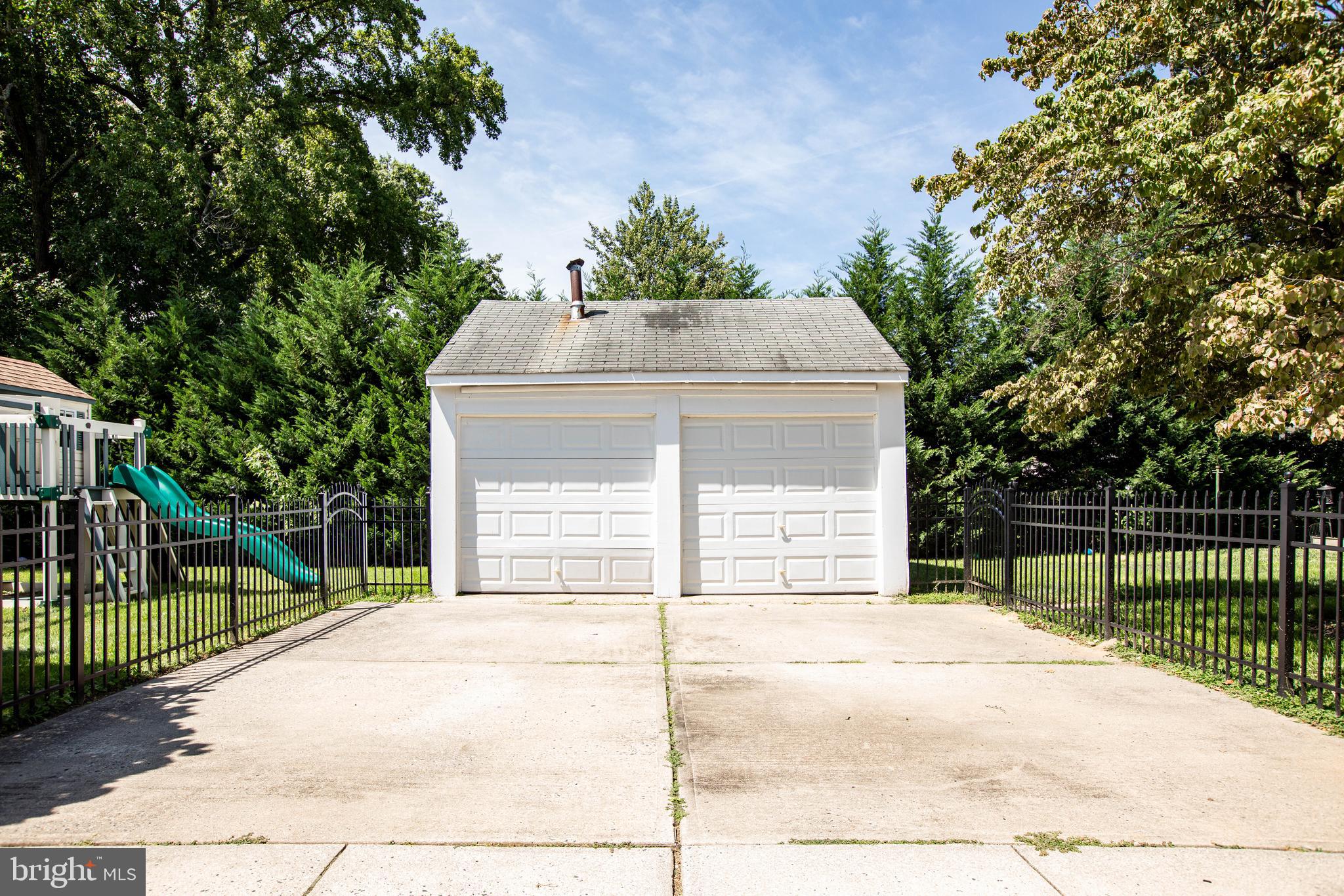 3019 Nottingham Way Hamilton, NJ 08619 - Photo 33 of 35