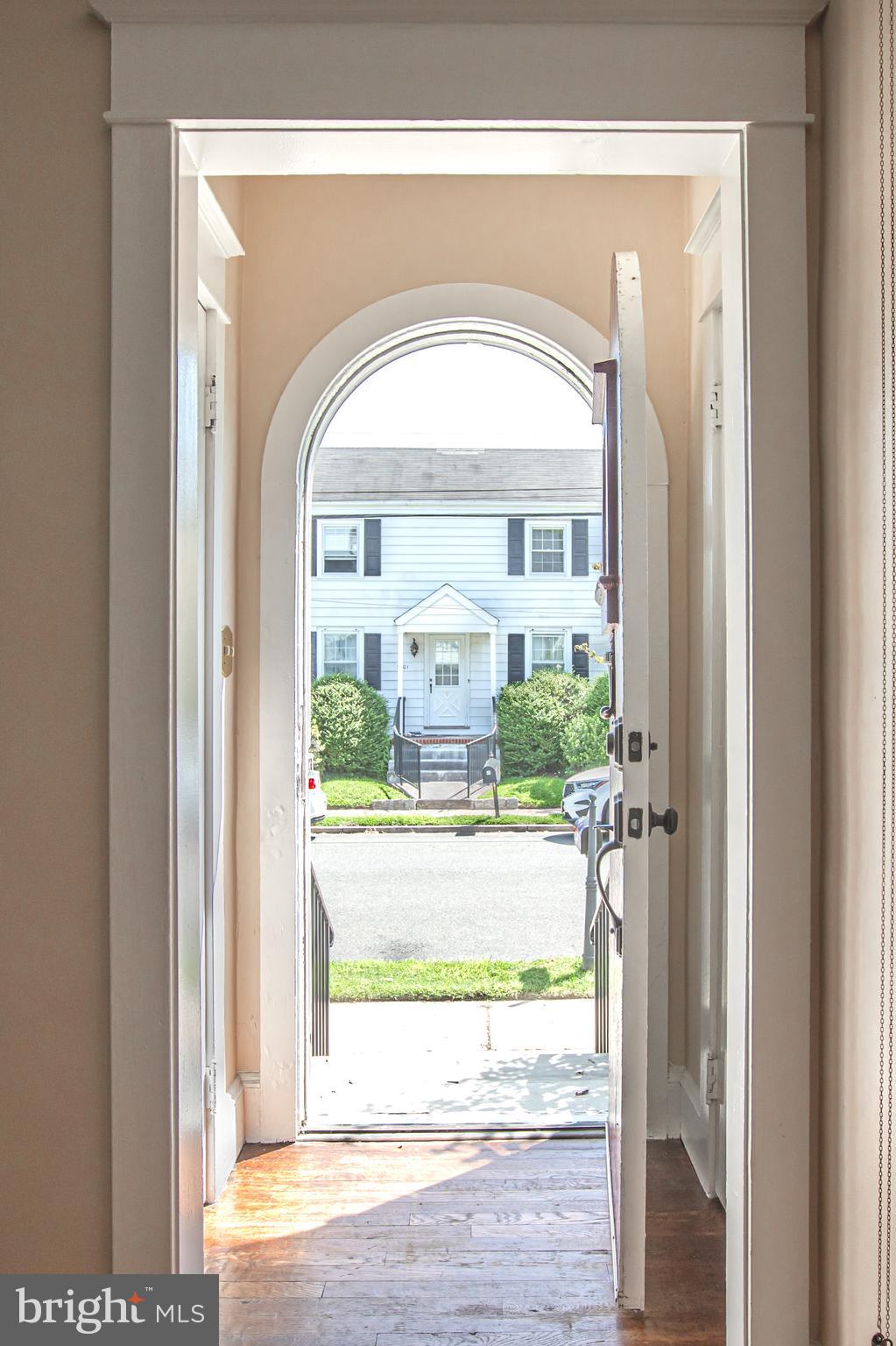 3019 Nottingham Way Hamilton, NJ 08619 - Photo 4 of 35