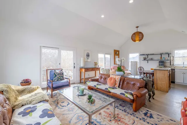 $2,490,000 | 20 Lyons Lane, Nantucket, MA 02554