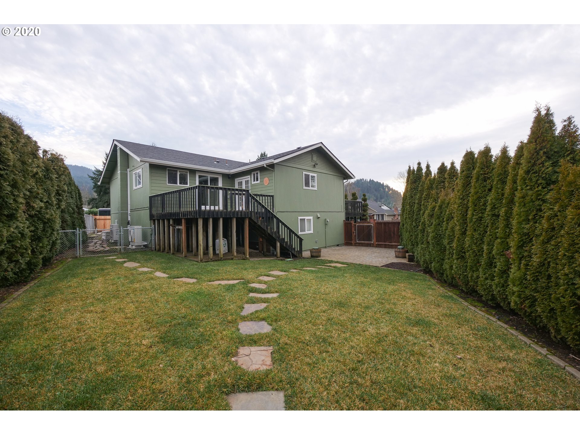 503 71st Street Springfield, OR 97478 - Photo 3 of 32