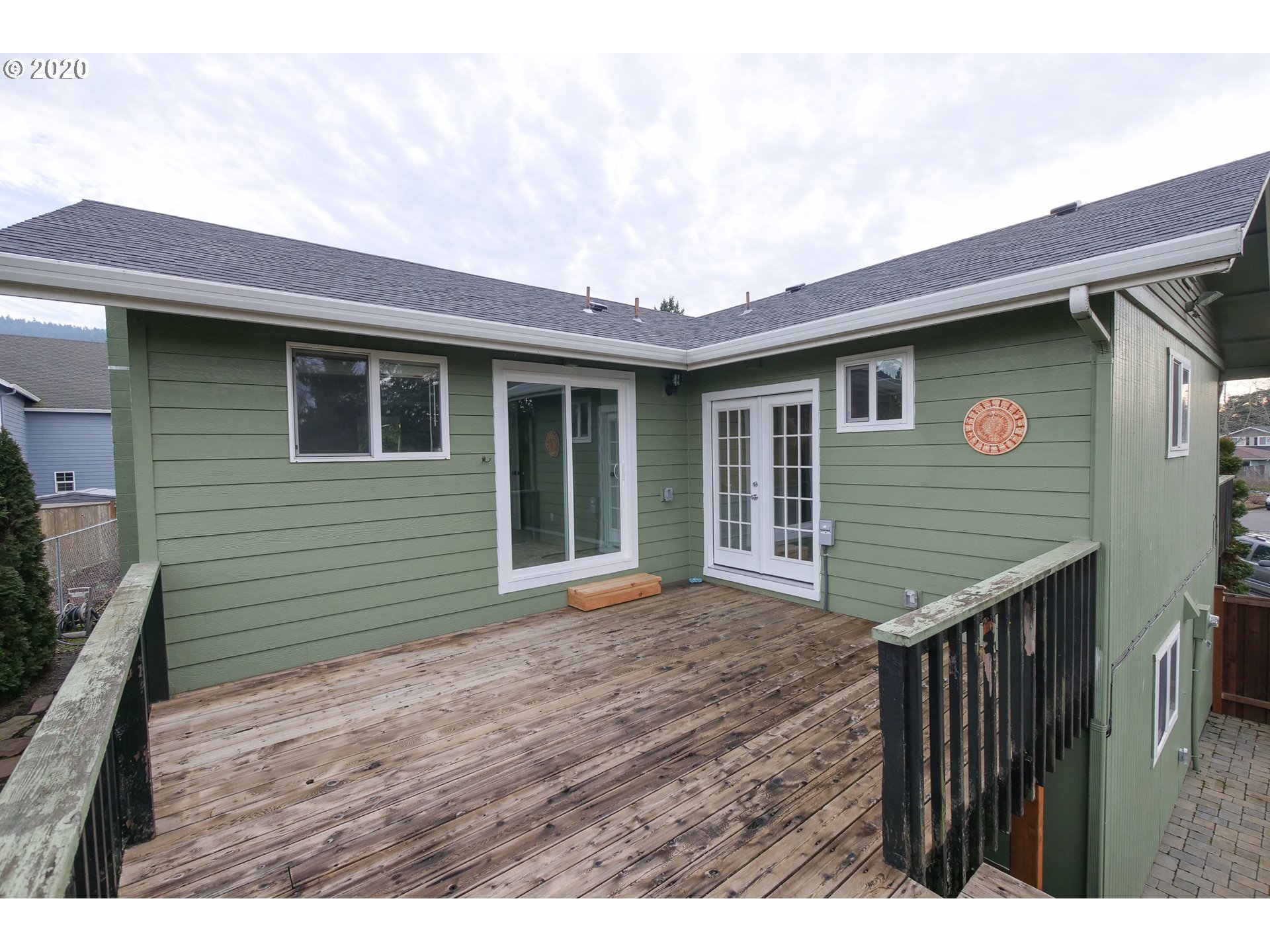 503 71st Street Springfield, OR 97478 - Photo 4 of 32