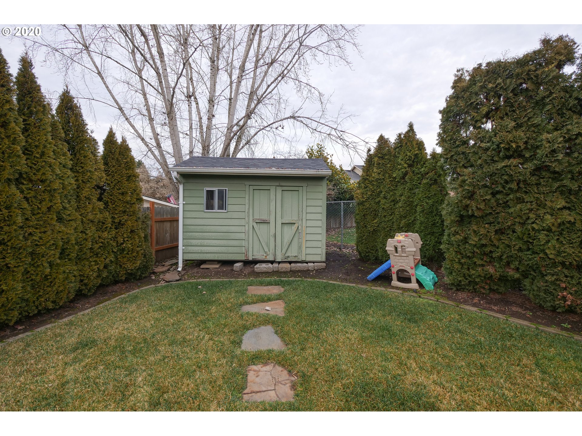 503 71st Street Springfield, OR 97478 - Photo 5 of 32