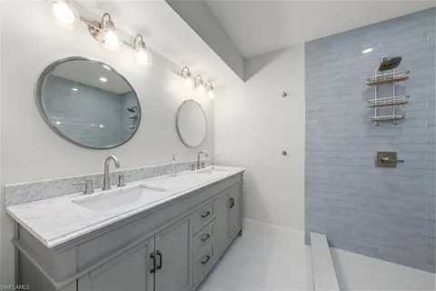 $950,000 | 585 East Gulf Drive, Unit A2, Sanibel, FL 33957